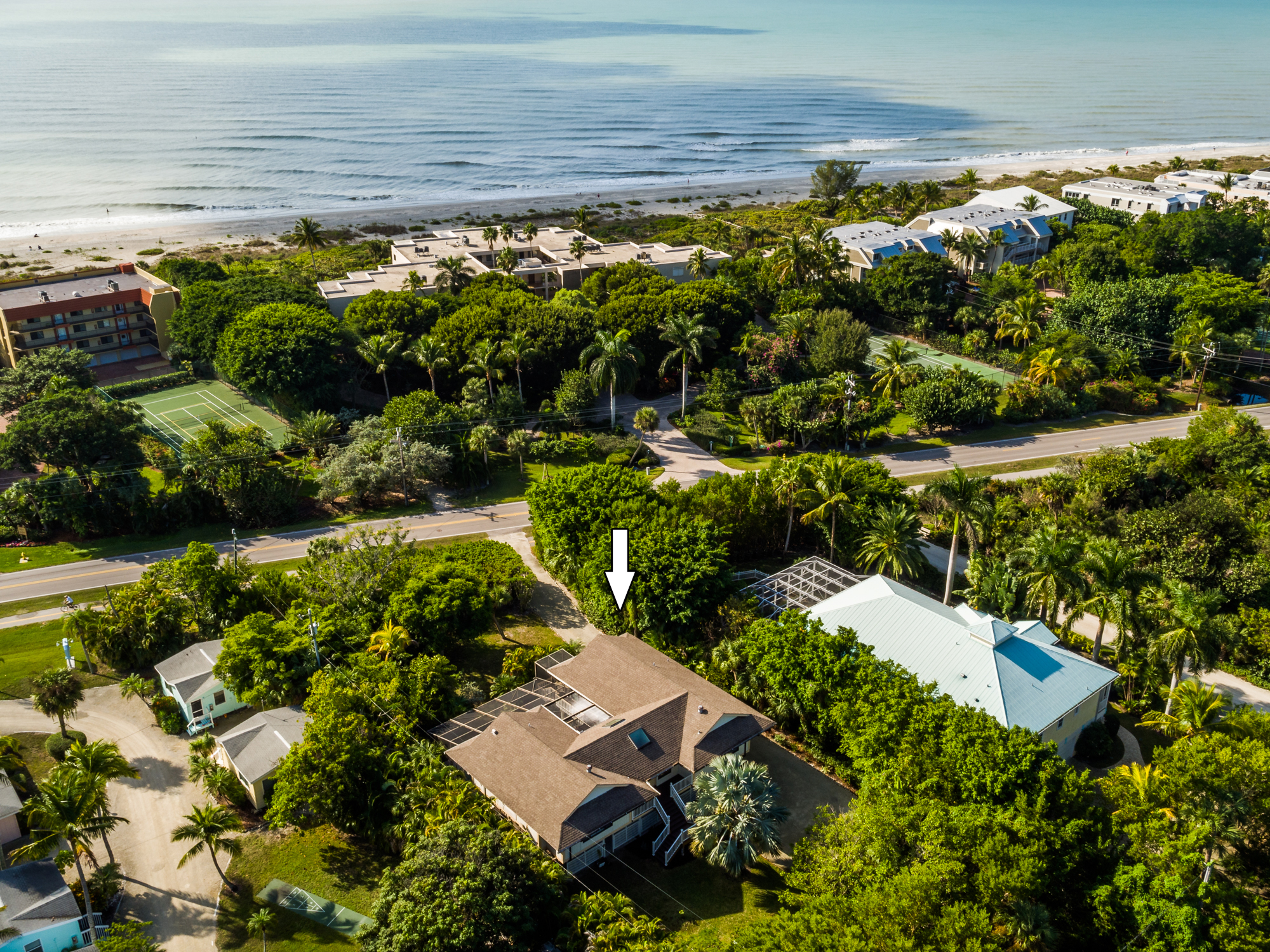 New Listing, Steps to the Beach on West Gulf Drive